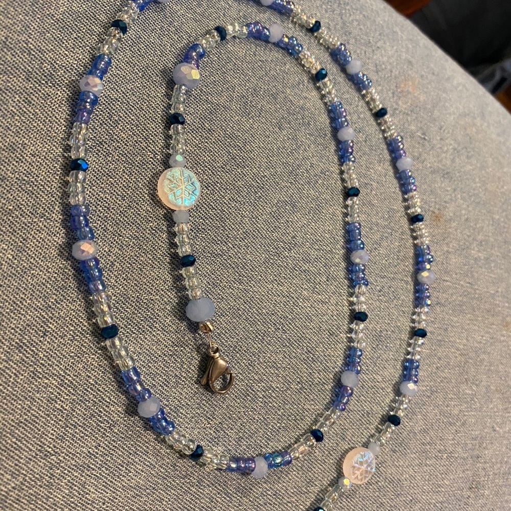 Beaded mask chain lanyard
